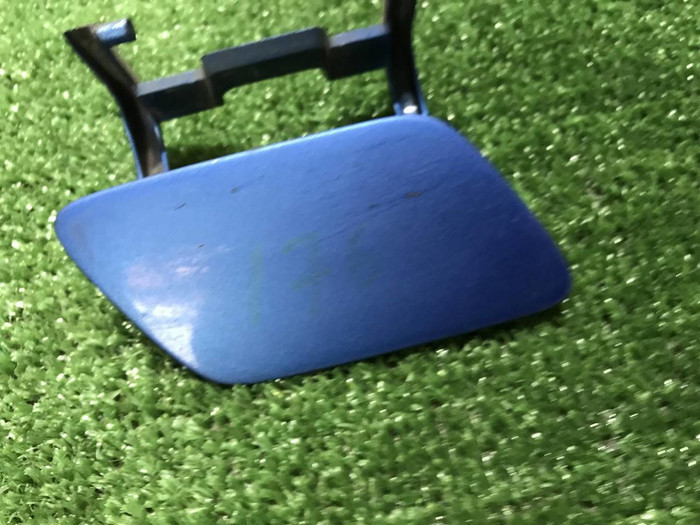 Крышка форсунки правая Mercedes A W176 (2012-2018)