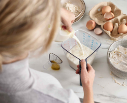 Набор мерных стаканов 11х17.5х24см Joseph Joseph 2 предмета серый