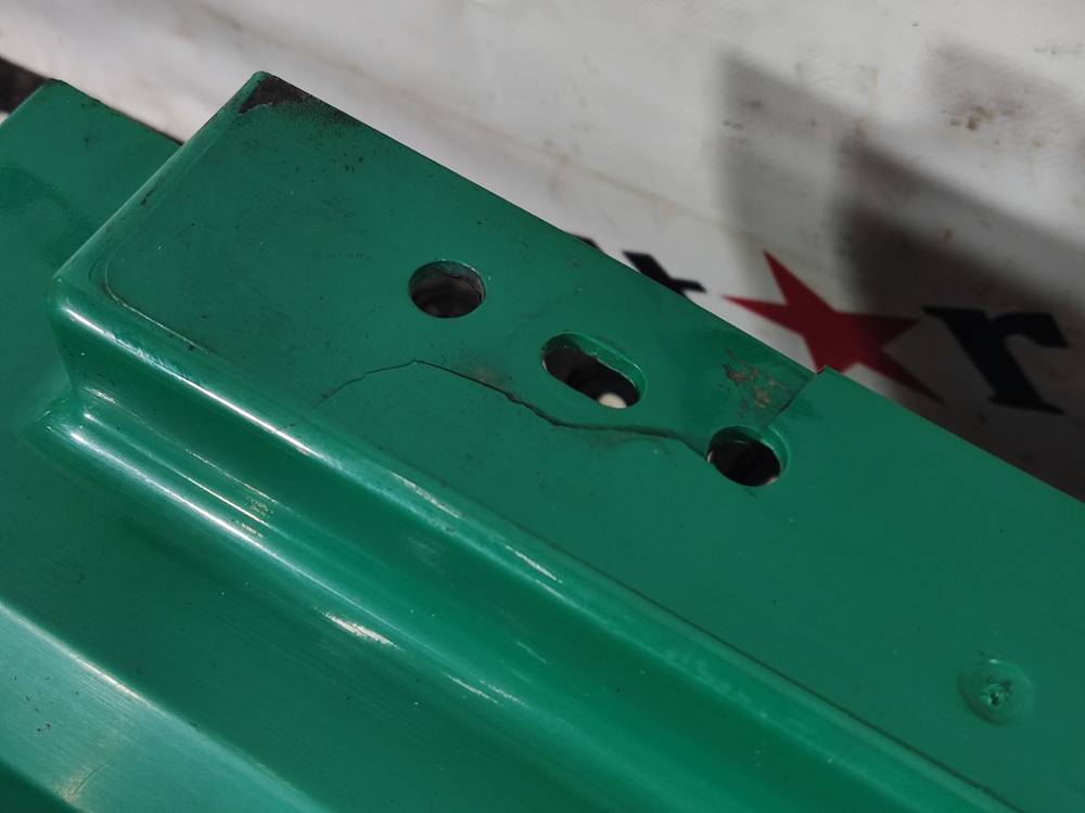 Продолжение крыла правого