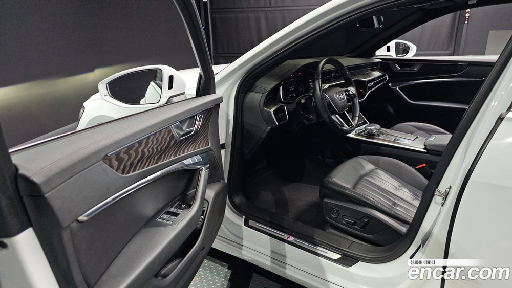 Audi A6 (C8) 40 TDI Premium (05.2020)