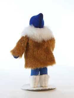 Кукла коллекционная девочка в шубке с лопаткой СССР