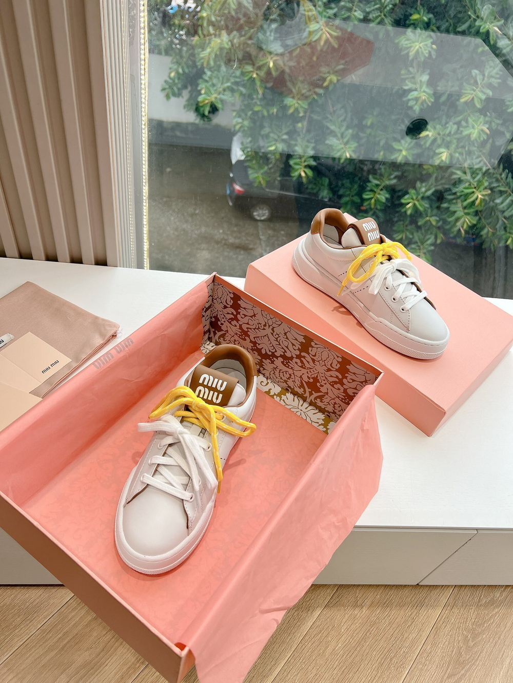 Miu Miu Sneaker