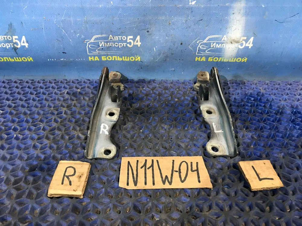 Петля капота правая MITSUBISHI RVR 1996