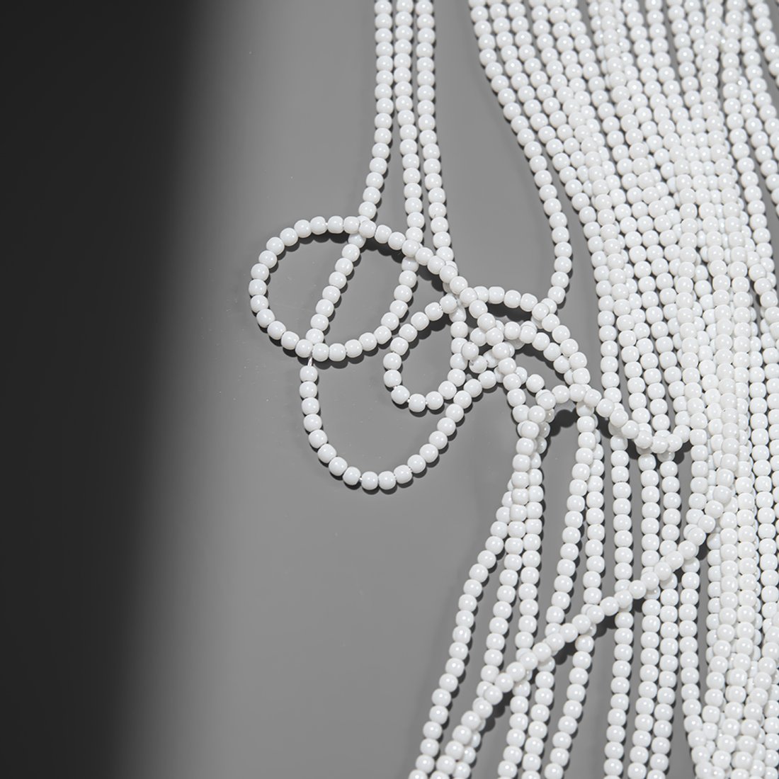 Шпинель синтетическая "Белый агат", 2,2мм, шар