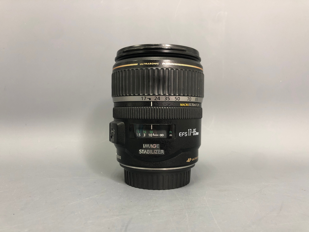 Canon EF-S 17-85mm 4-5.6 IS USM
