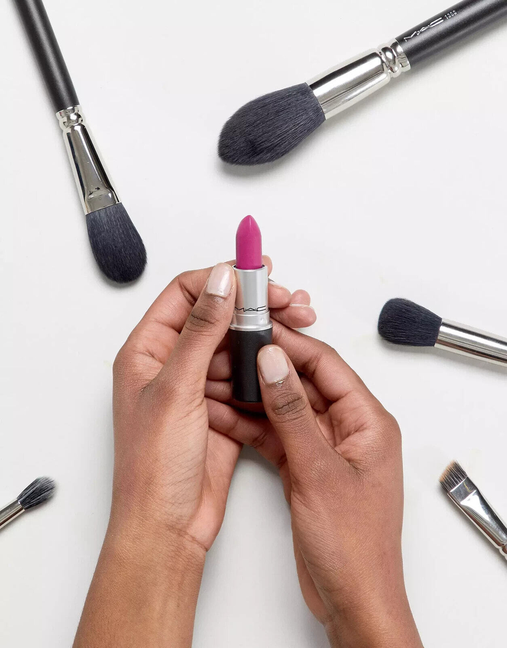 Губная помада MAC Flat Out Fabulous матовая