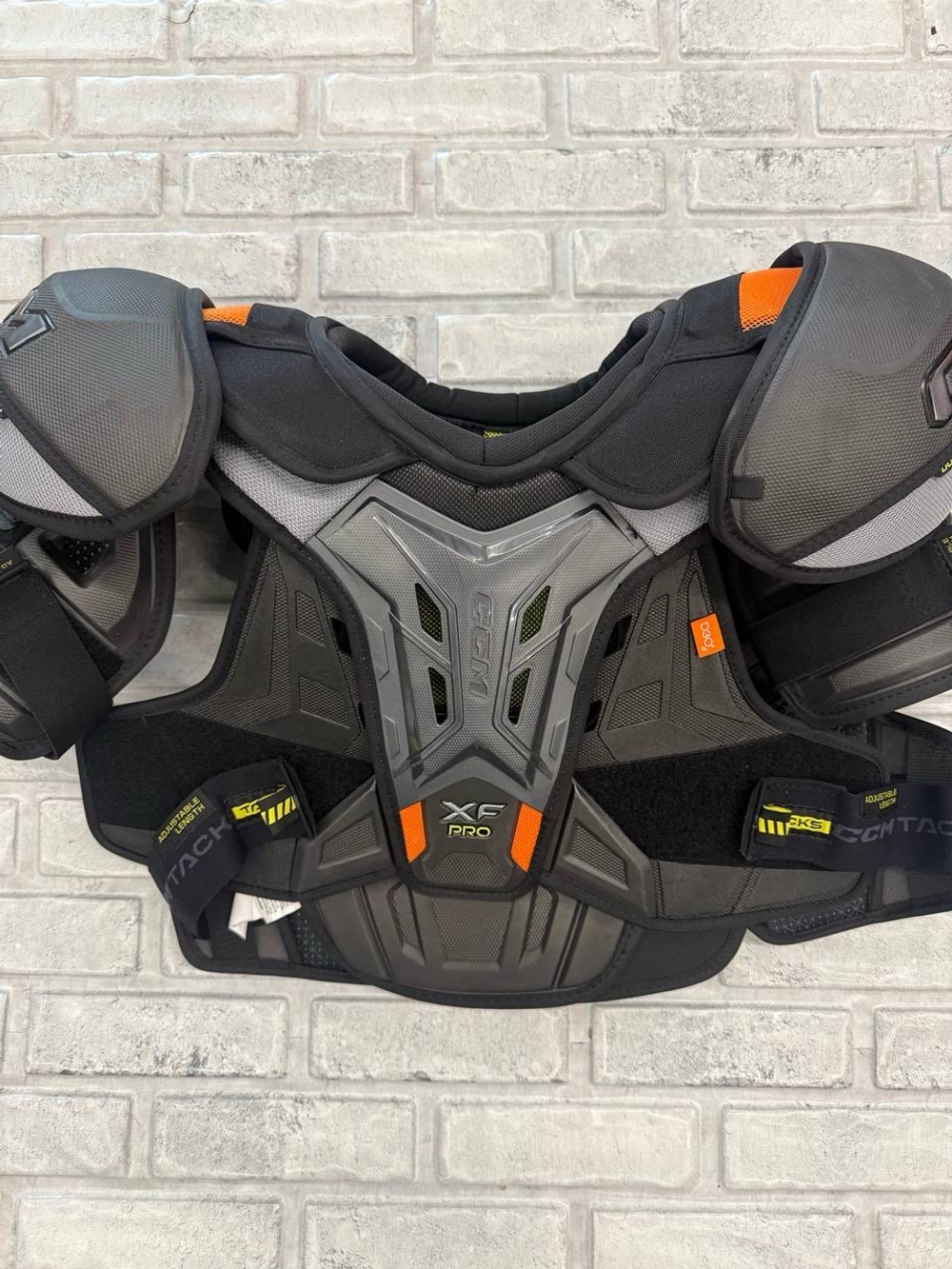 CCM tacks XF PRO SR L