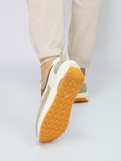 Кроссовки женские демисезонные