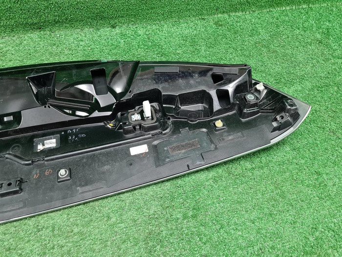 Спойлер крышки багажника Lexus RX 4 (2015-2022)