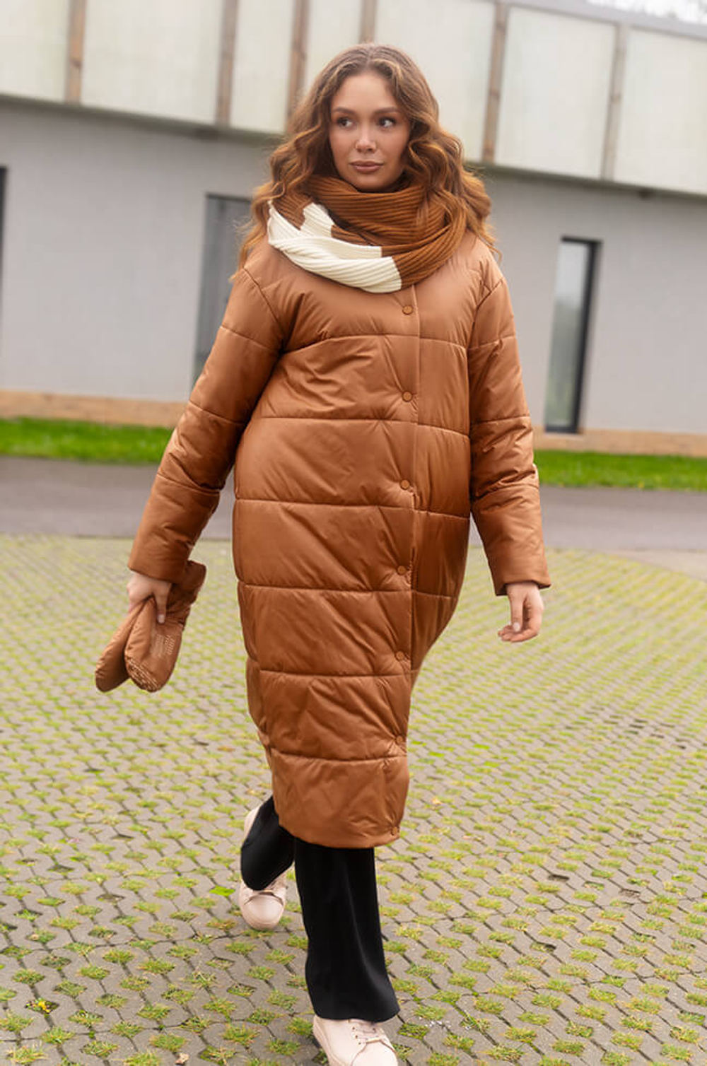 0098 Пальто женское (карамельный)
