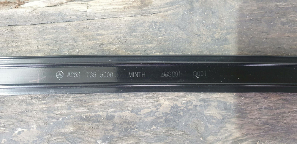 Молдинг двери задней правой GLC (C253) Coupe 16-23 Б/У Оригинал A2537355000