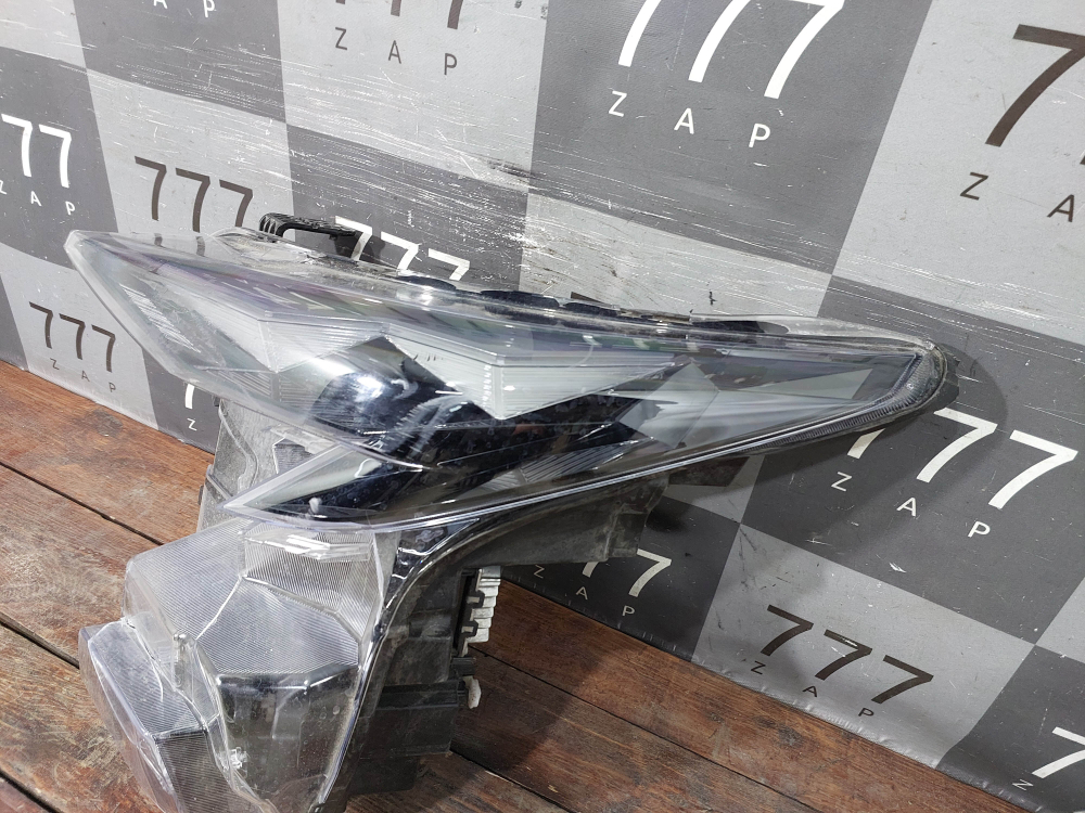 Фара левая LED GAC GS3 24-нв Б/У Оригинал 7210011CRV0100