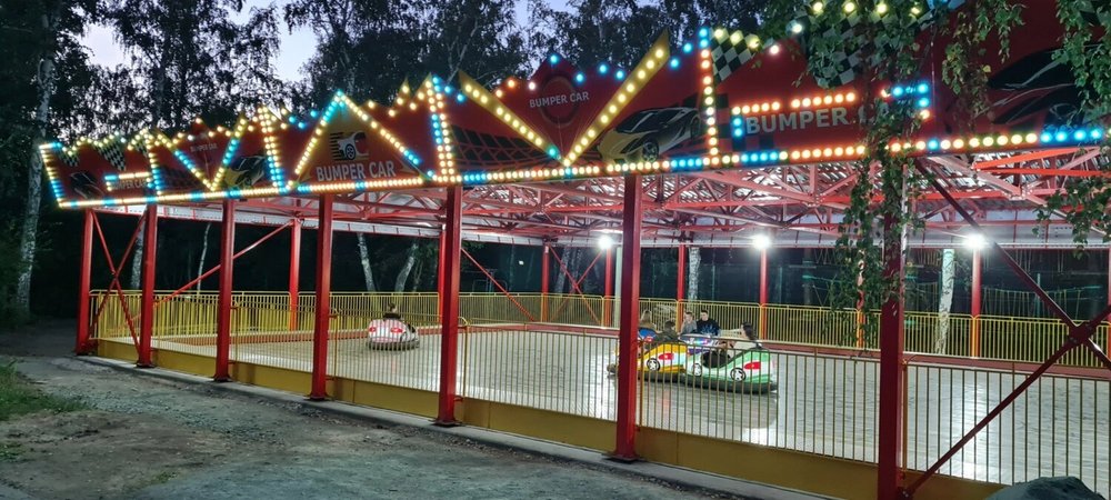 Автодром 230 м² 15x19