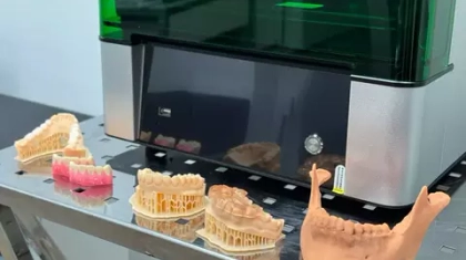 Применение LCD 3D-принтера UniFormation GKtwo в стоматологии: революция в цифровой стоматологии