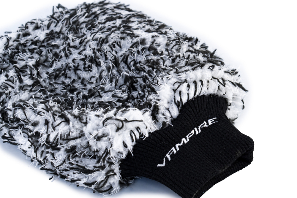 Варежка VAMPIRE ShineMitt из микрофибры для мойки кузова автомобиля