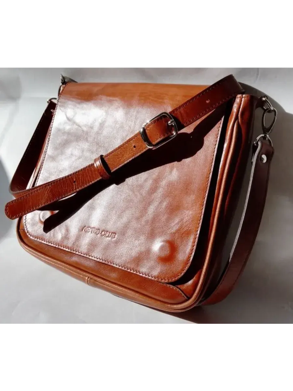 Сумка из натуральной кожи через плечо