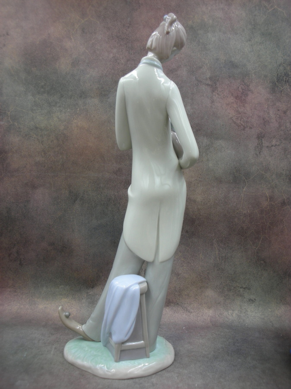 Статуэтка. Фарфор. Клоун Романтичная клоунесса. Lladro. Испания