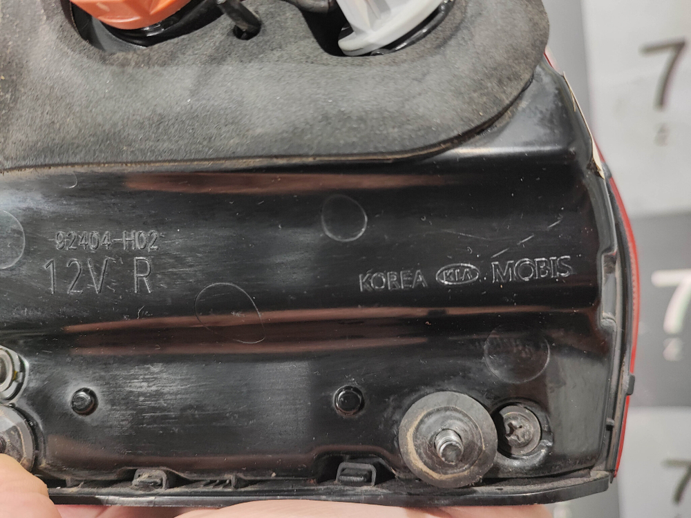 Фонарь задний правый Kia Rio 4 X-Line 17-20 Б/У Оригинал 92404H0200