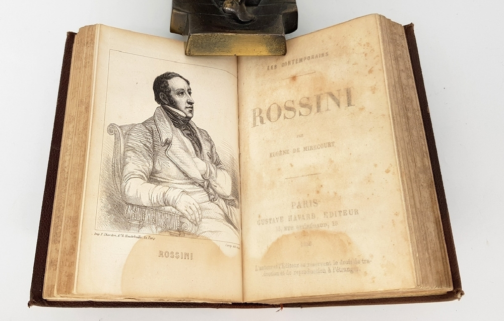 "Les contemporains Theophile Gautier, Berryer, Rossini, Ingres, Francois Arago, Arsene Houssaye. Eugene de Mirecourt.  1855 г.