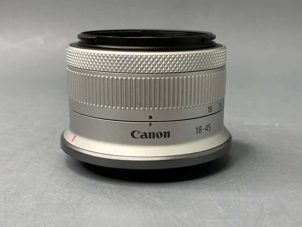 Canon EOS R50 Kit 18-45mm 7150 кадров пробега