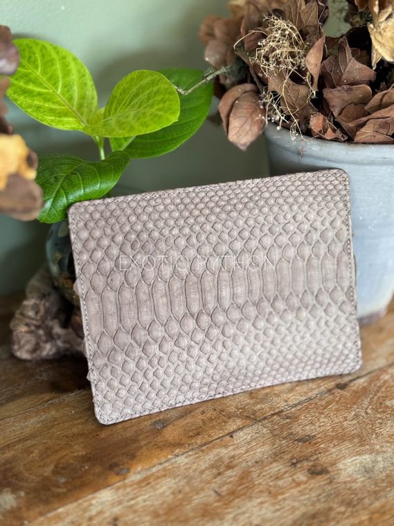 Обложка на паспорт из кожи питона AC-144