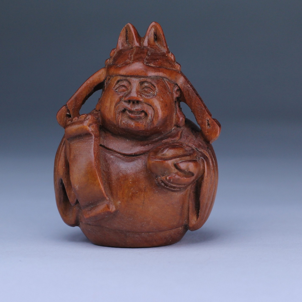 Нэцкэ Круглое божество