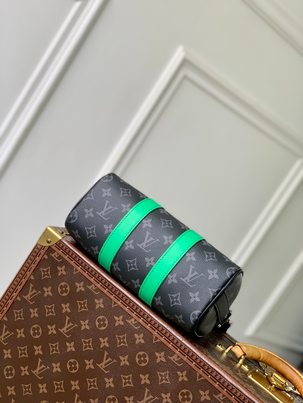 Louis Vuitton Keepall 25