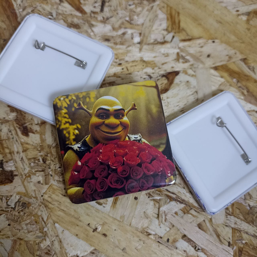 Закатной значок квадратный