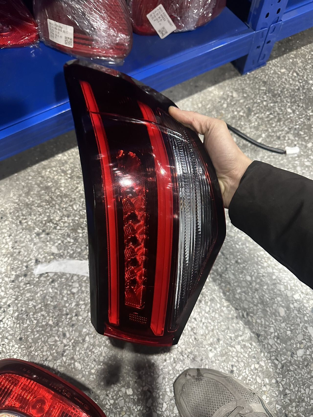 Задний левый фонарь (фонарь в сборе) для Nissan Sylphy 14 поколение (2019-2023)