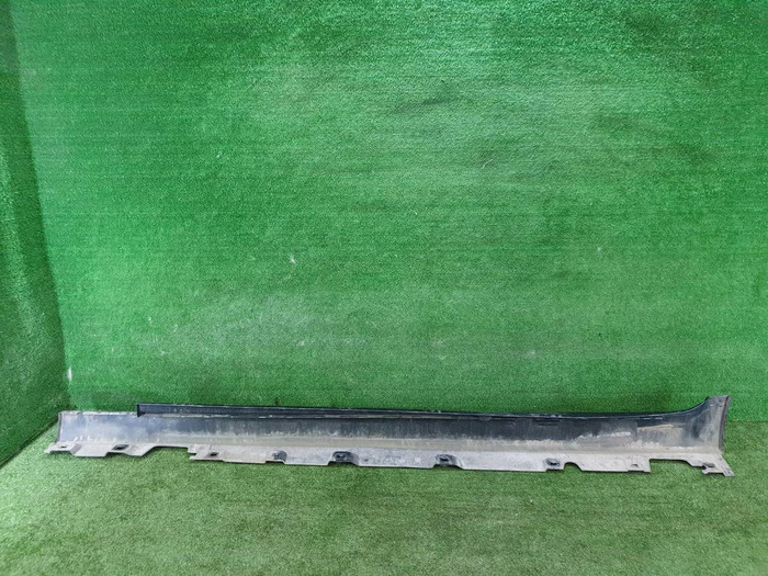 Накладка порога правая BMW 5er F10 (2009-2017)