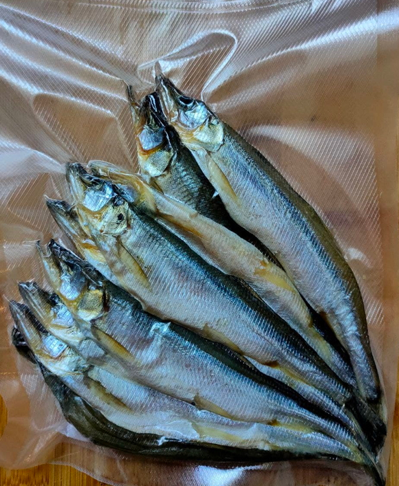 Корюшка вяленая с икрой 180г (вакуумная упаковка)