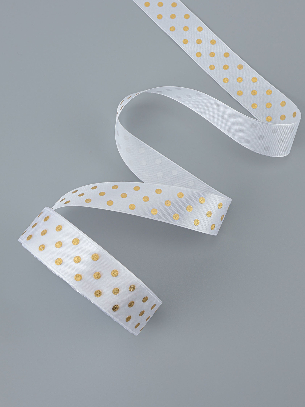 Лента атласная с тиснением «Горох», 25 мм, белая №01, 10515661