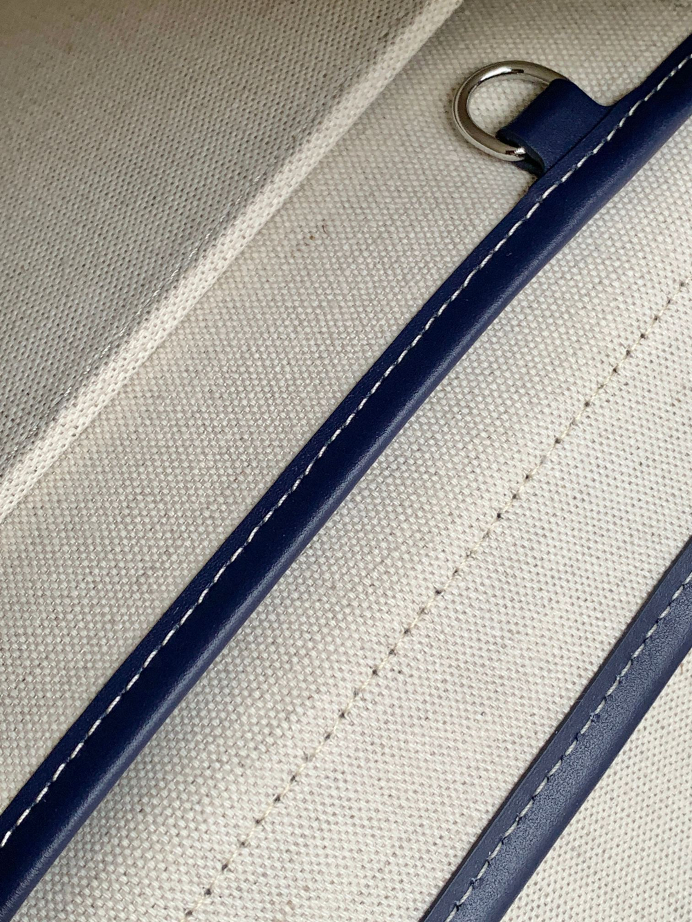 Goyard Capetien MM Messenger Bag