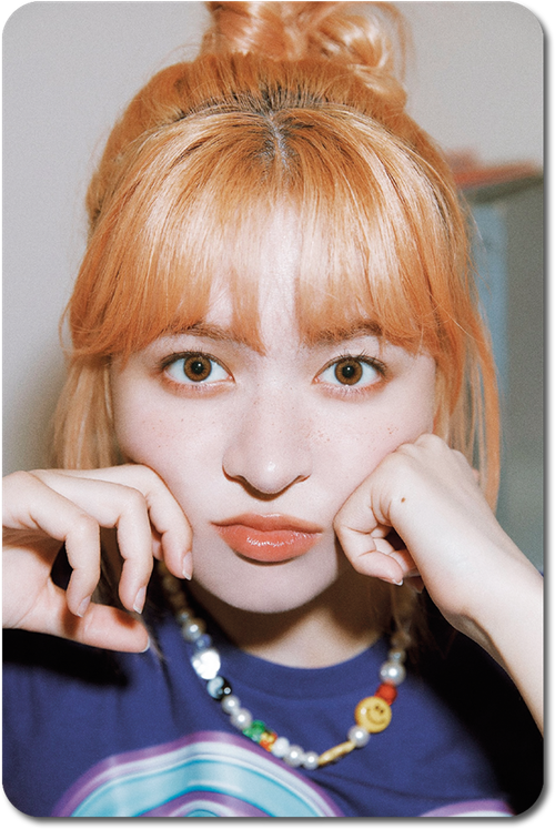 Карта #176 / Lily (NMIXX)