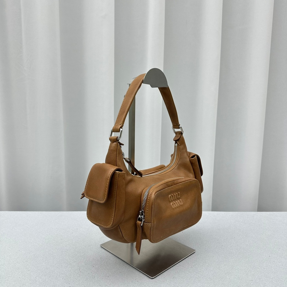 Miu Miu Leather Pocket Bag 21 cm