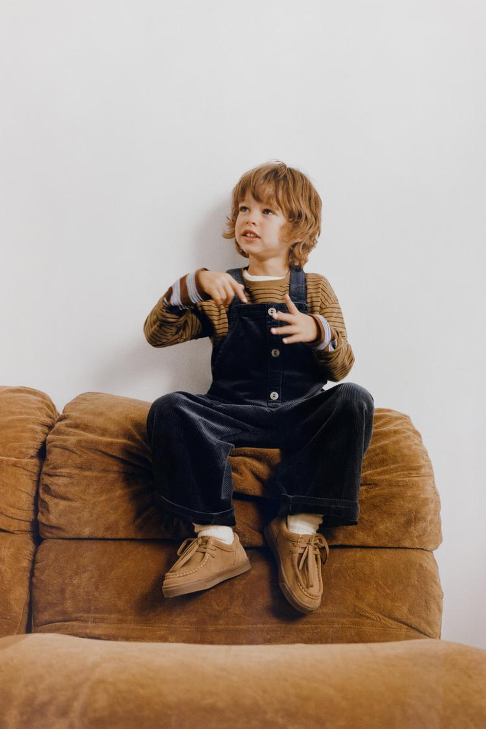 ZARA ДЛИННЫЙ ВЕЛЬВЕТОВЫЙ КОМБИНЕЗОН, ВЫЦВЕТШИЙ СИНИЙ