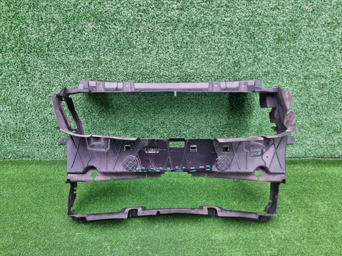 Воздуховод радиатора BMW 2er G42 (2021-н.в.)