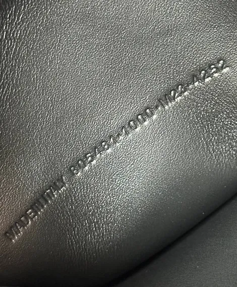 Сумка BALENCIAGA Bel Air Carry All Bag черный/серебро