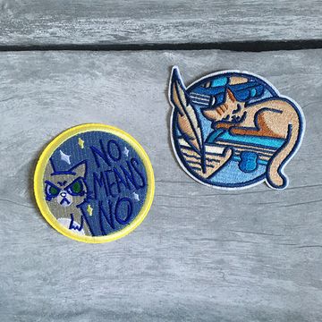 Нашивка термоаппликация на одежду и на рюкзак. Kitty. Кошка