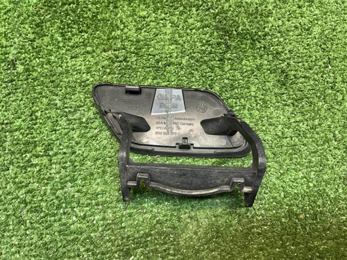 Крышка форсунки левая Audi Q5 1 8R (2012-2017)