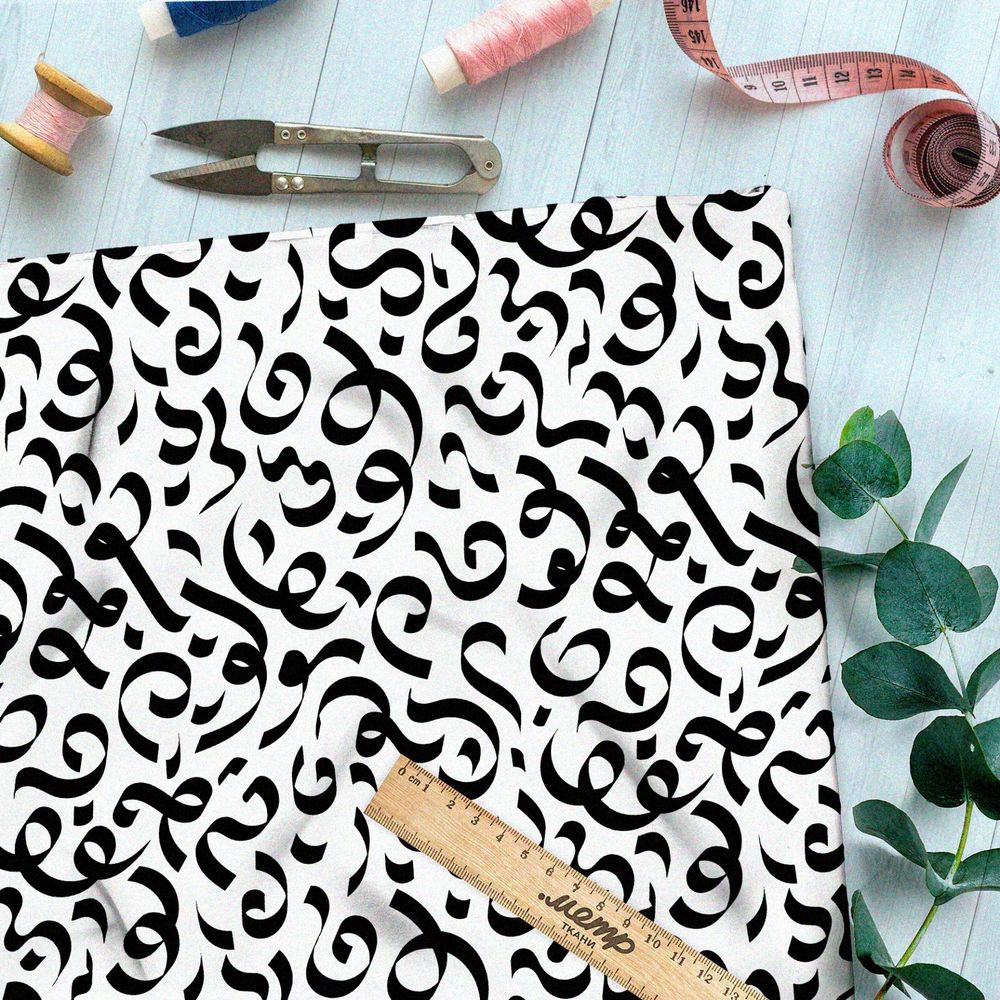 Ткань оксфорд 210 крупные каллиграфические узоры на бежевом фоне