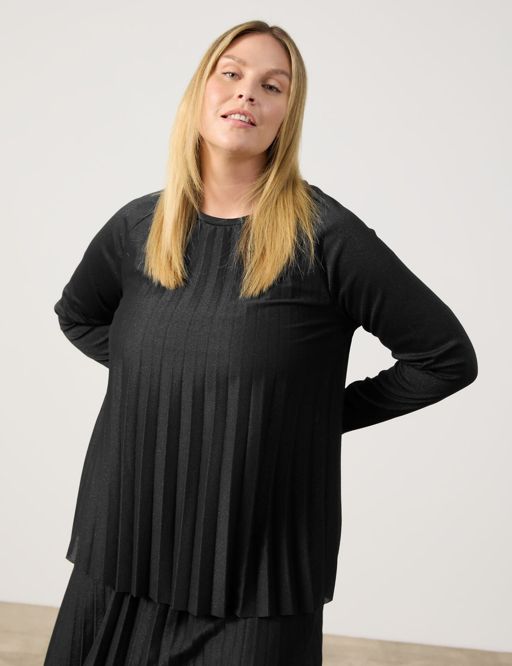 Джемпер женский SAMOON