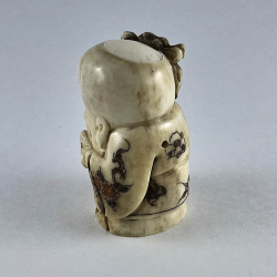 Статуэтка нэцкэ Шоусин