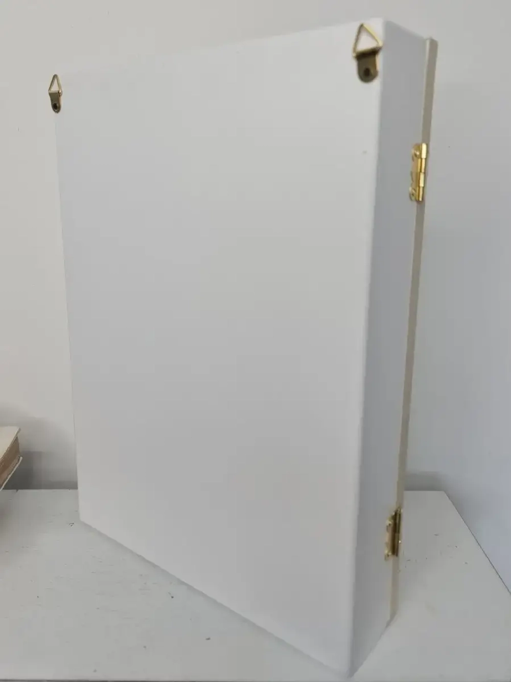 Ключница настенная