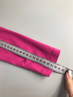 Блузка с вырезом, визуально на 42 размер