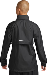 FB7451-010 Ветровка W NIKE FAST REPEL JACKET
