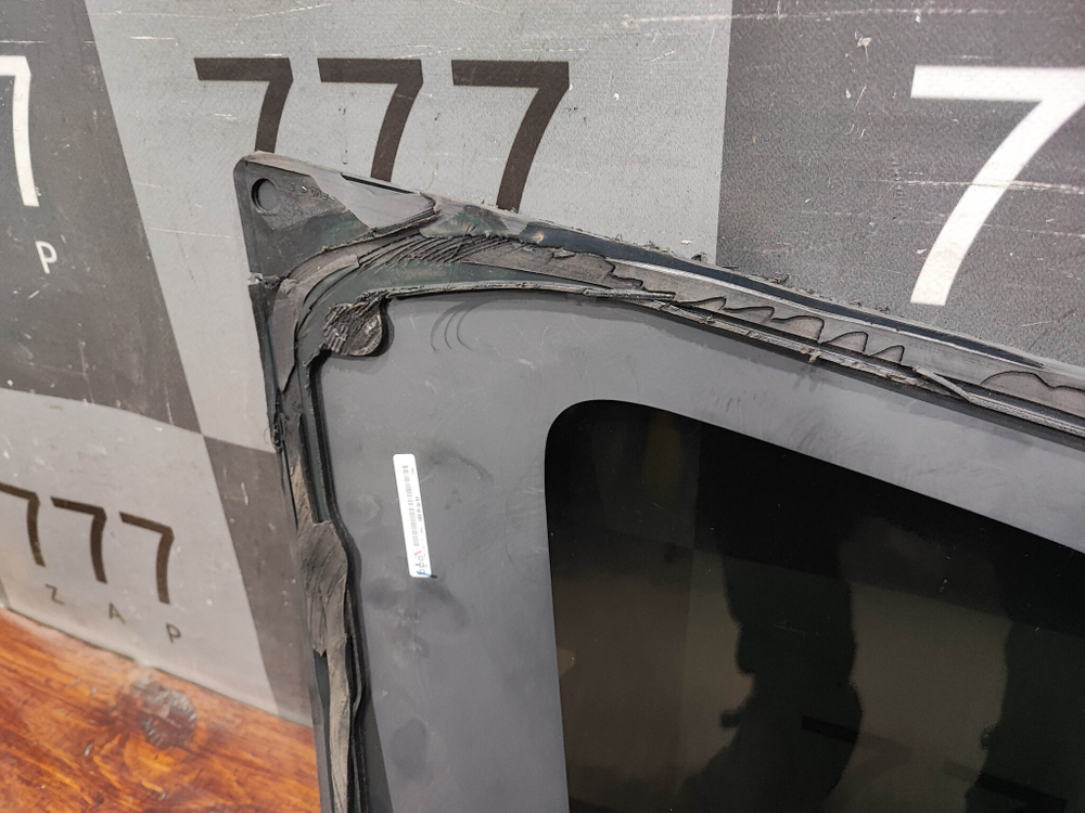 Стекло багажника правое Toyota Highlander 4 (U70) 19-нв Б/У Оригинал 627100E200