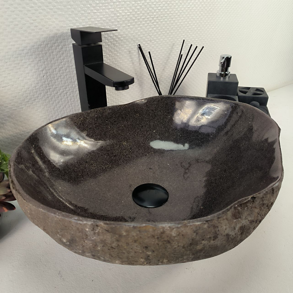 Раковина из речного камня RS-64936 46*37*15 0861