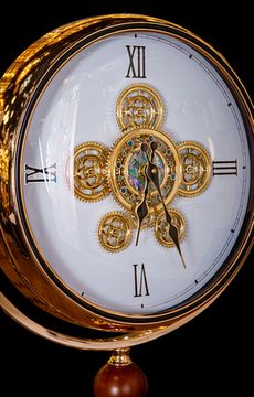 Напольные часы TD5005 Montre Teona Decor