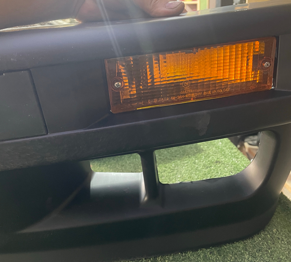BMW E30 Mtech2 пластиковый тайвань